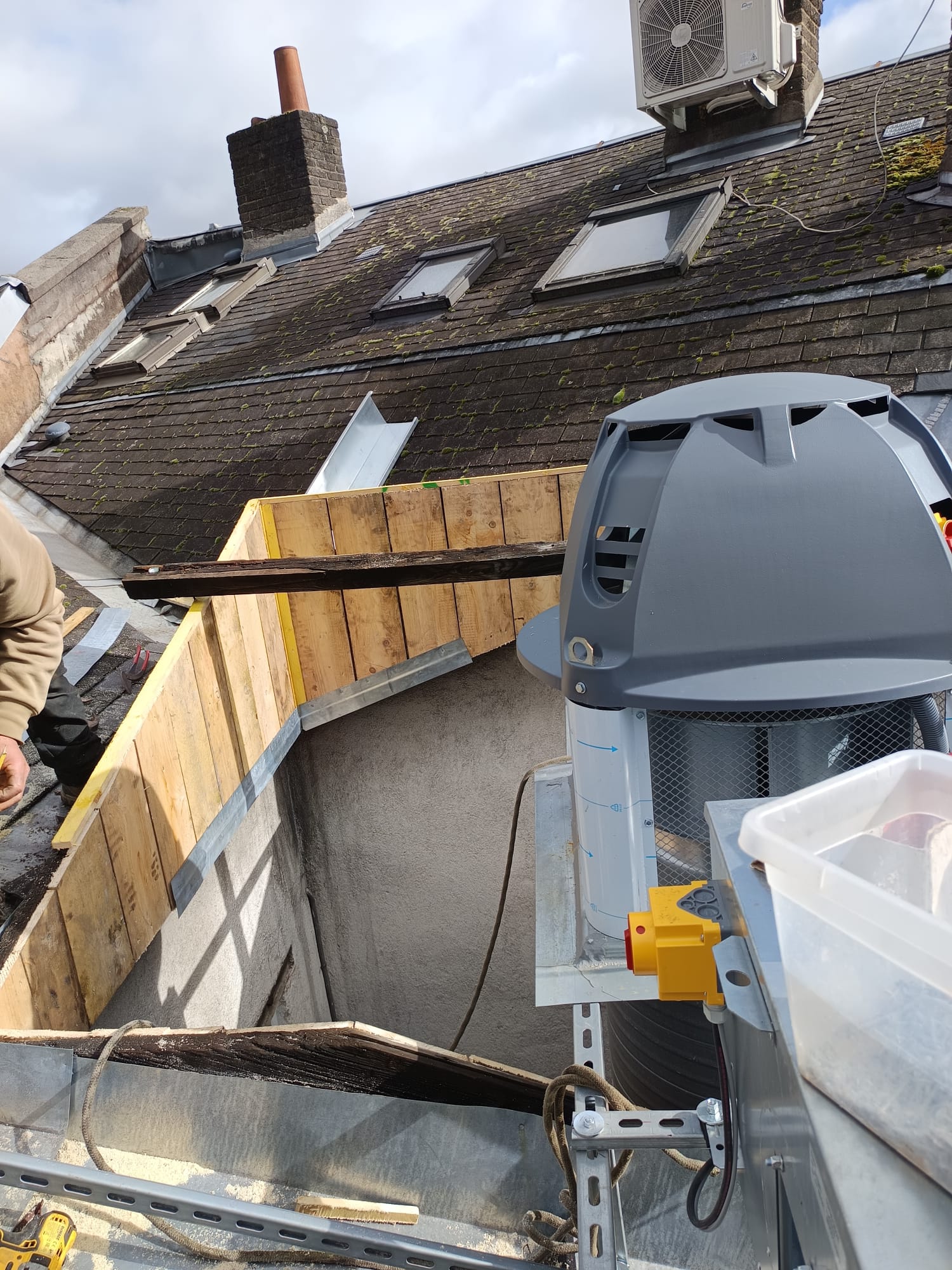 rénovation rives en zinc toiture limoges